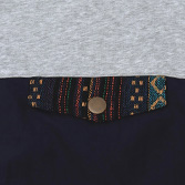 チャコールグレー