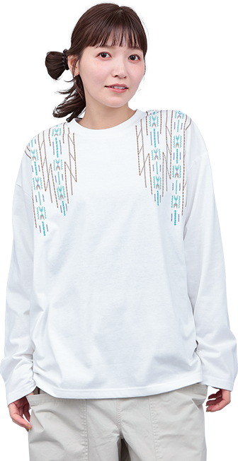 チマヨステッチロングTシャツ/着用写真