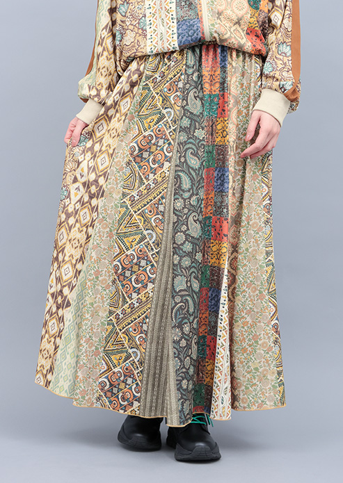 モデル着用/ベージュ