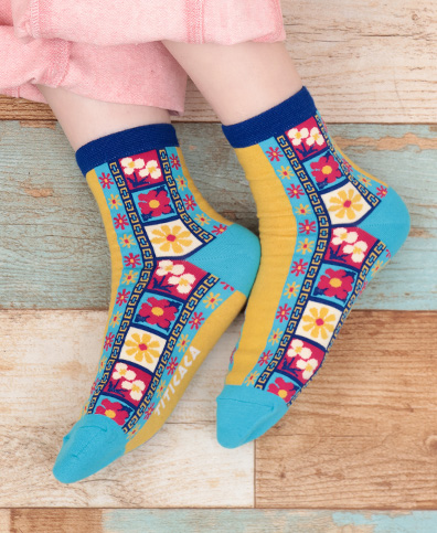 フェスティバルモチーフソックス/イエロー着用画像