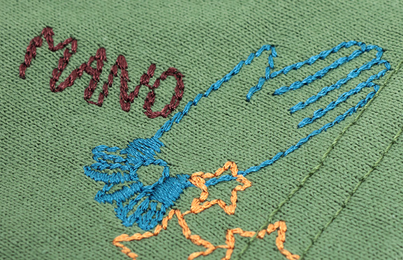 刺繍アップ